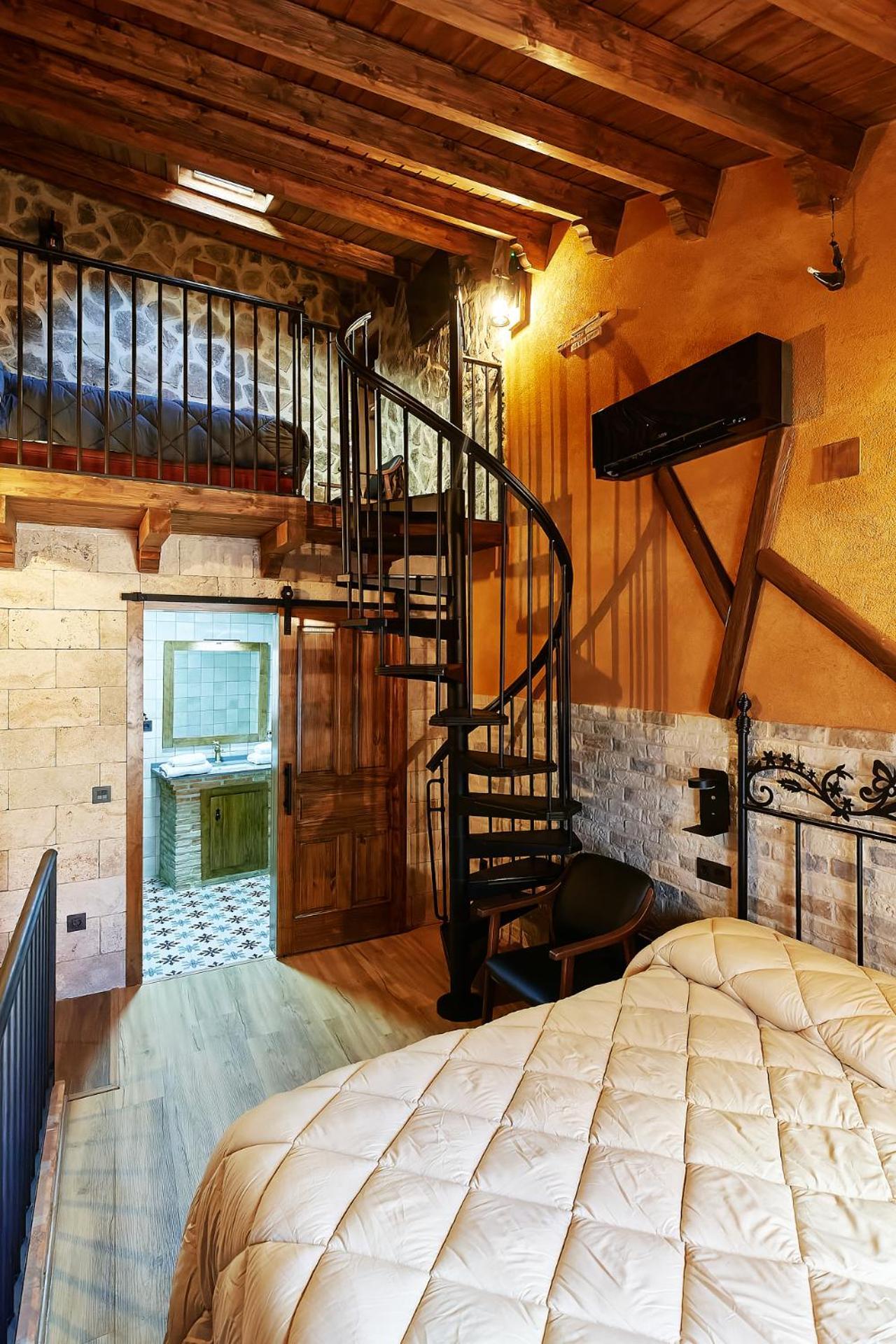 Apartamento Divino Morales Plasencia Exterior photo